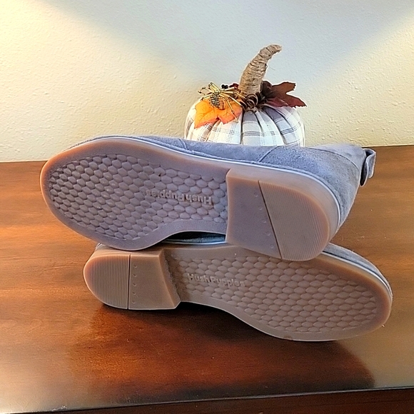 Hush Puppies Gray Chukka Suede Leather Tassel Boot - Picture 3 of 6